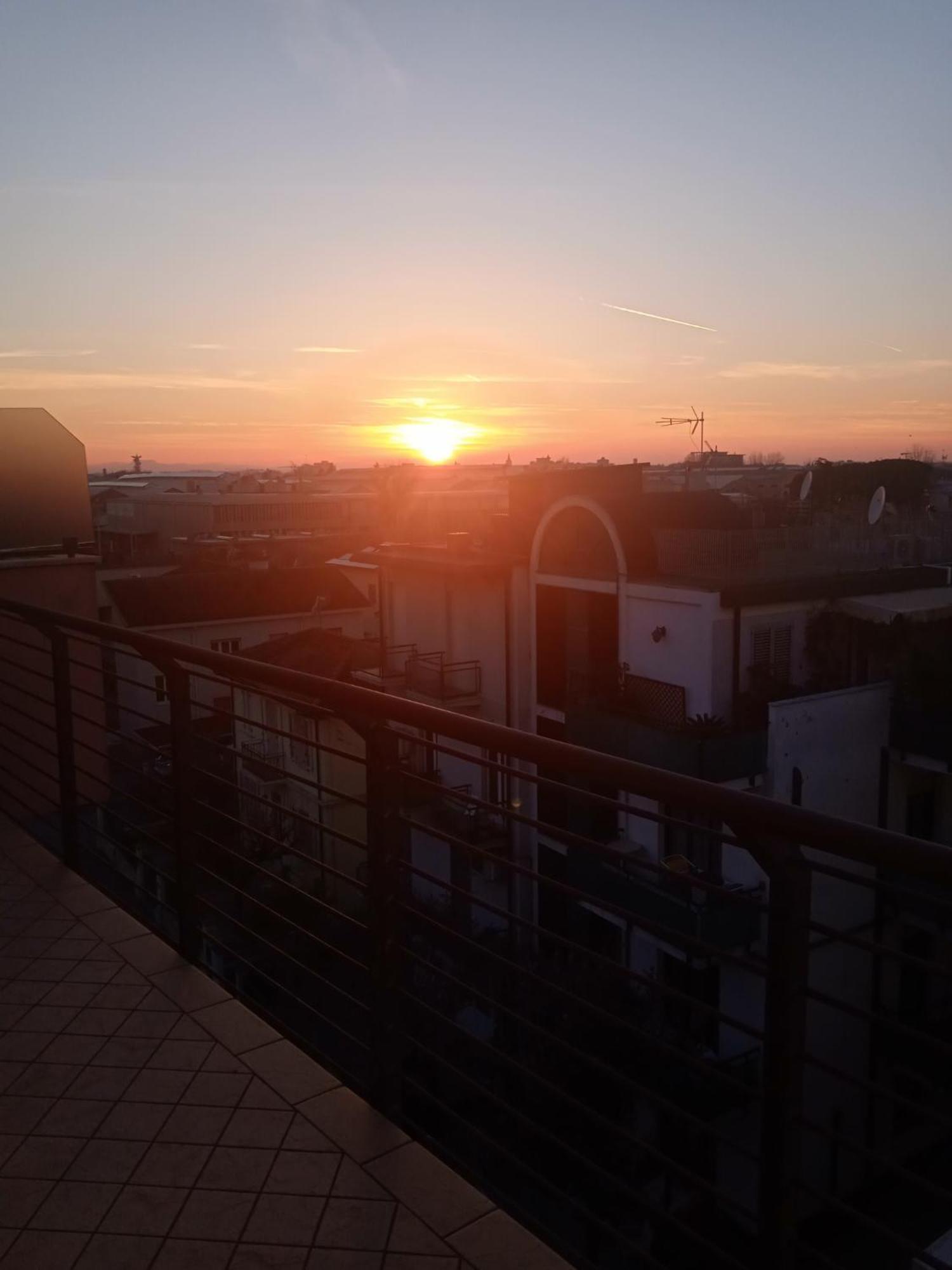 Appartement Il Tramonto à Rimini Extérieur photo